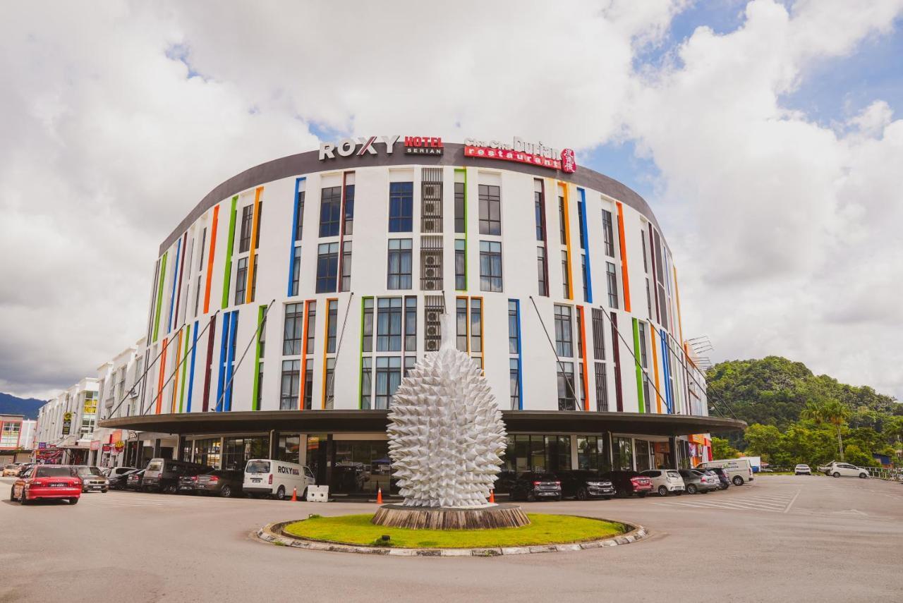 Roxy Hotel Serian Ngoại thất bức ảnh