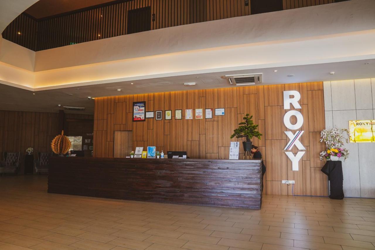 Roxy Hotel Serian Ngoại thất bức ảnh