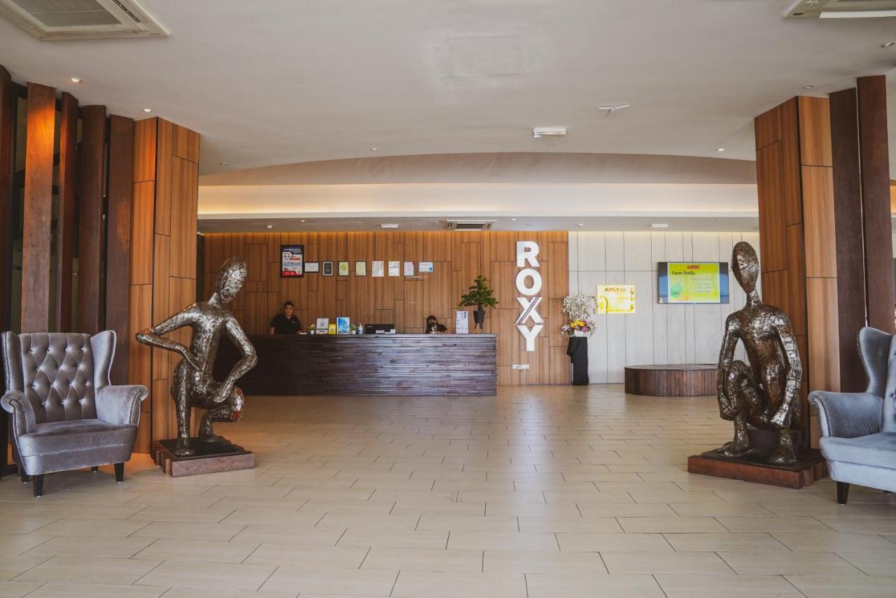 Roxy Hotel Serian Ngoại thất bức ảnh