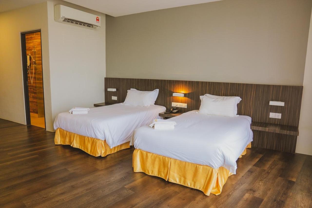 Roxy Hotel Serian Ngoại thất bức ảnh