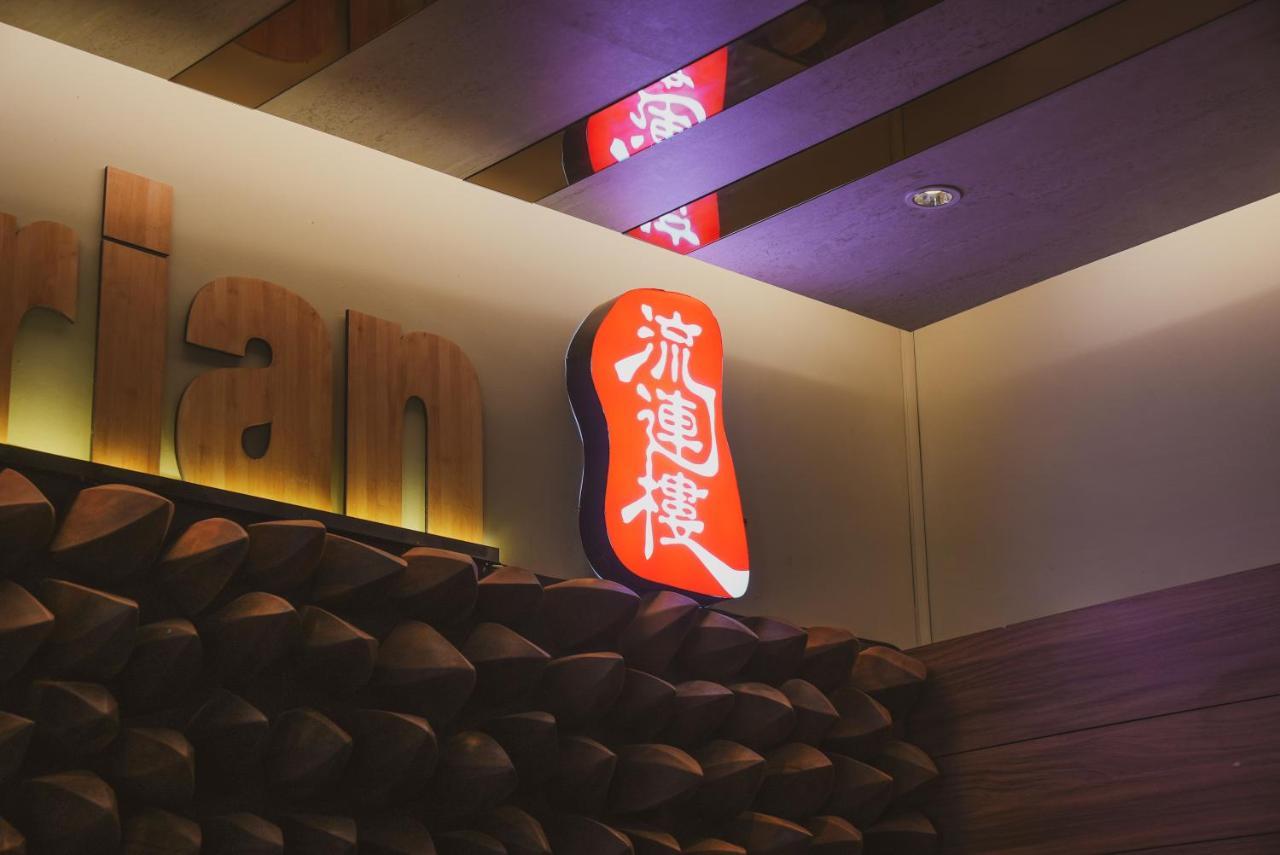 Roxy Hotel Serian Ngoại thất bức ảnh