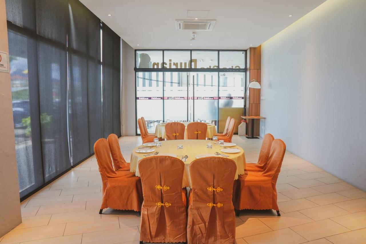 Roxy Hotel Serian Ngoại thất bức ảnh