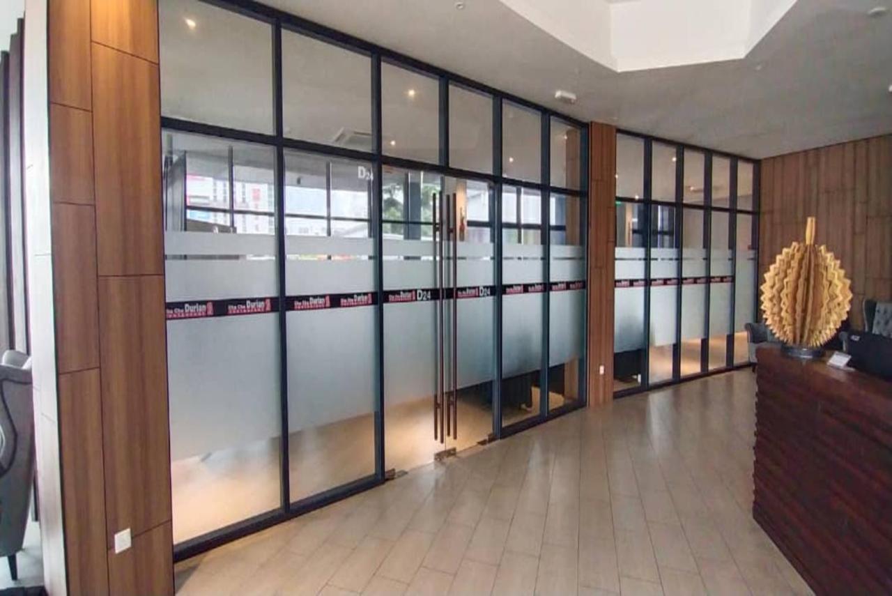 Roxy Hotel Serian Ngoại thất bức ảnh