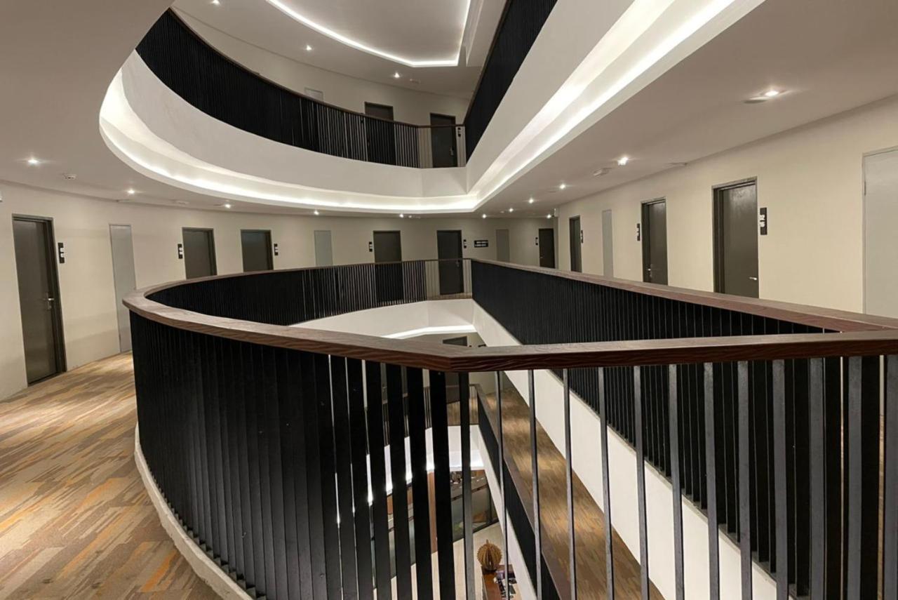 Roxy Hotel Serian Ngoại thất bức ảnh