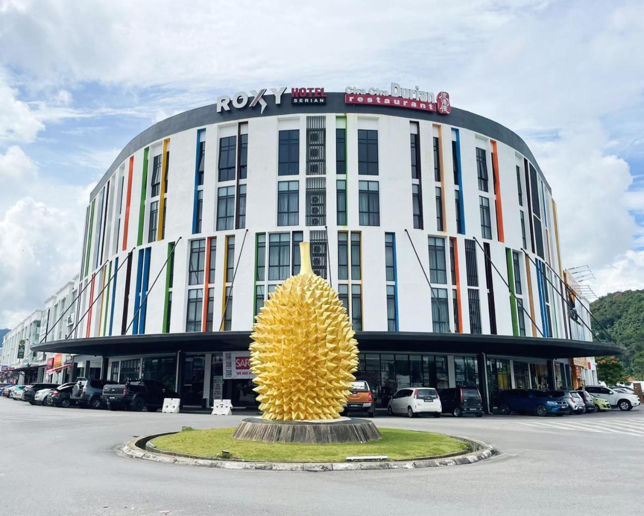 Roxy Hotel Serian Ngoại thất bức ảnh
